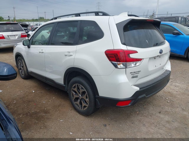 Продаж на аукціоні авто 2022 Subaru Forester Premium, vin: JF2SKAEC9NH524561, номер лоту: 45132910