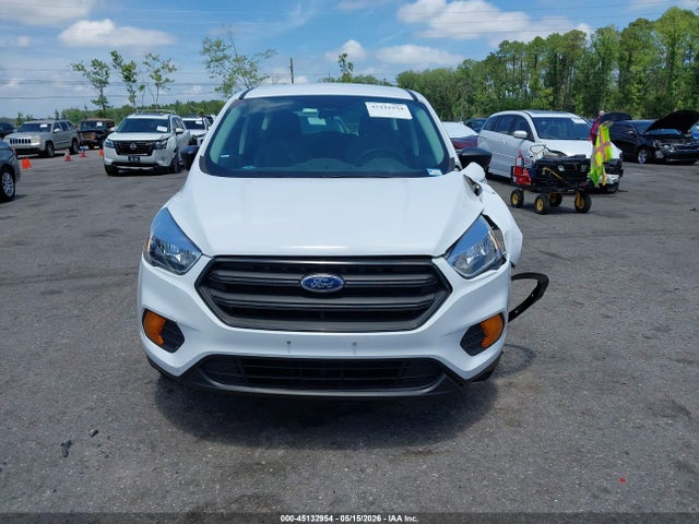 45132954 :رقم المزاد ، 1FMCU0F75HUA86332 vin ، 2017 Ford Escape S مزاد بيع