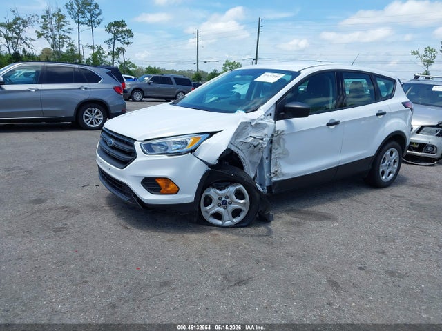 45132954 :رقم المزاد ، 1FMCU0F75HUA86332 vin ، 2017 Ford Escape S مزاد بيع