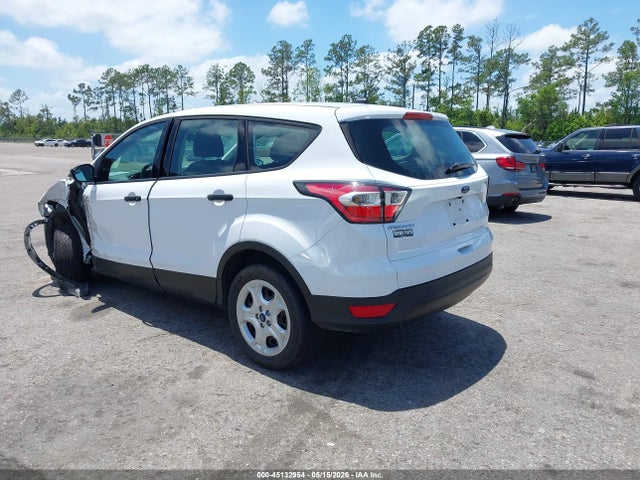 45132954 :رقم المزاد ، 1FMCU0F75HUA86332 vin ، 2017 Ford Escape S مزاد بيع