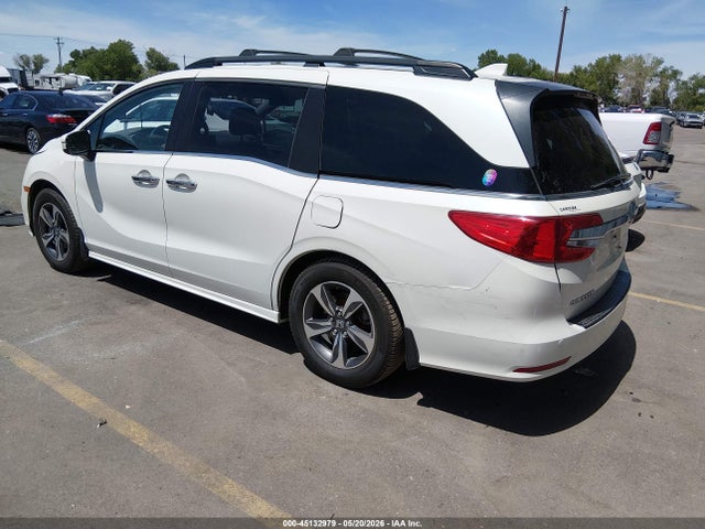 Honda Odyssey Touring 2018 5FNRL6H86JB011650 Image 3