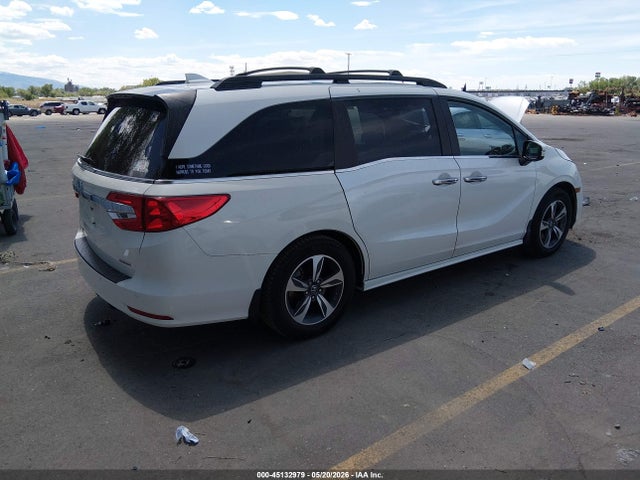 Honda Odyssey Touring 2018 5FNRL6H86JB011650 Image 4
