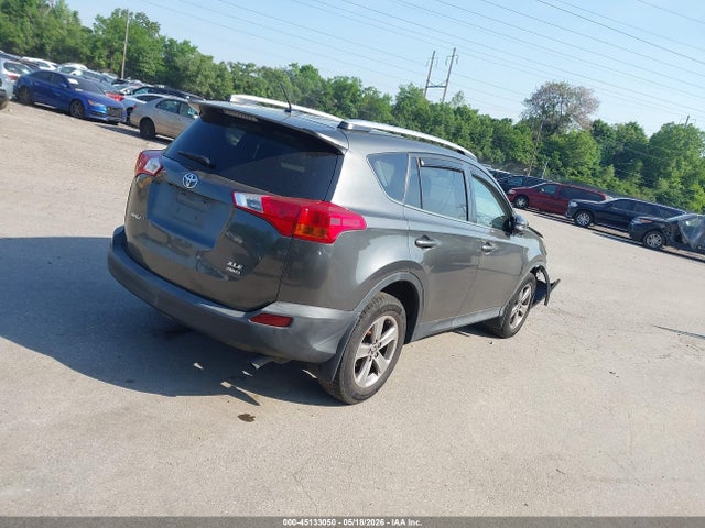 2T3RFREV7FW282768 Toyota Rav4 Xle