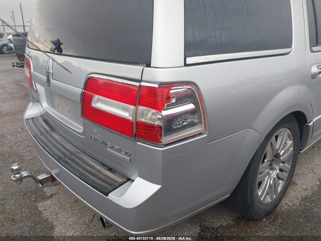 2013 Lincoln Navigator მანქანა იყიდება აუქციონზე, vin: 5LMJJ2J52DEL06979, აუქციონის ნომერი: 45133115