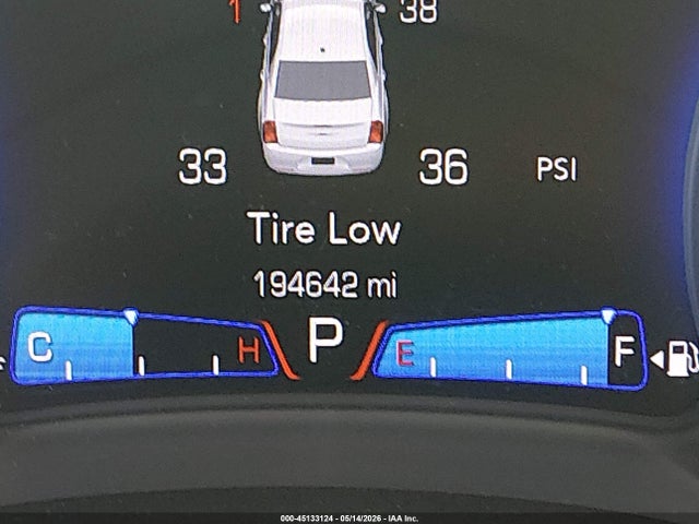Chrysler 300 Touring L 2018 2C3CCAAGXJH249588 Image 15