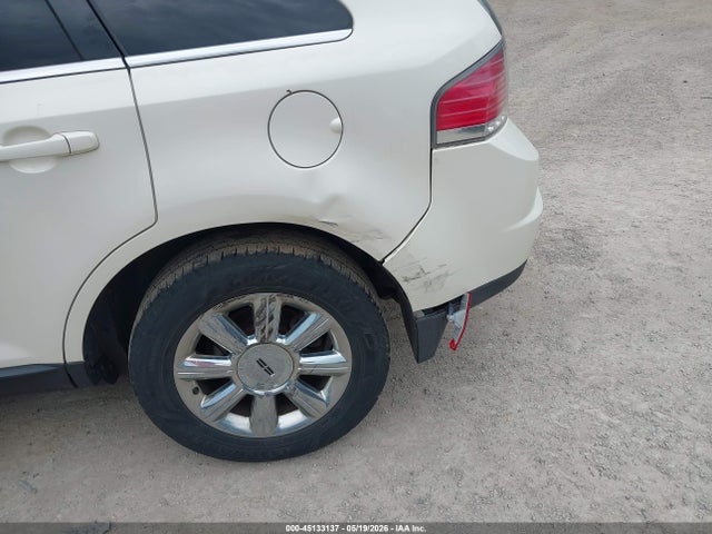 45133137 :رقم المزاد ، 2LMDU88CX8BJ02984 vin ، 2008 Lincoln Mkx مزاد بيع