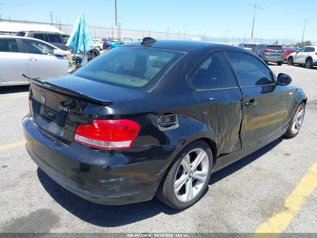 2010 Bmw 128i მანქანა იყიდება აუქციონზე, vin: WBAUP7C59AVK77065, აუქციონის ნომერი: 45133416