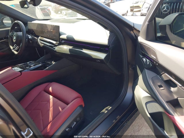 WBA43FJ09SCU39383 BMW 530I