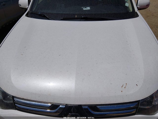 2014 Mitsubishi Outlander Se მანქანა იყიდება აუქციონზე, vin: JA4AZ3A31EZ005497, აუქციონის ნომერი: 45133559