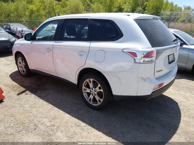 2014 Mitsubishi Outlander Se მანქანა იყიდება აუქციონზე, vin: JA4AZ3A31EZ005497, აუქციონის ნომერი: 45133559