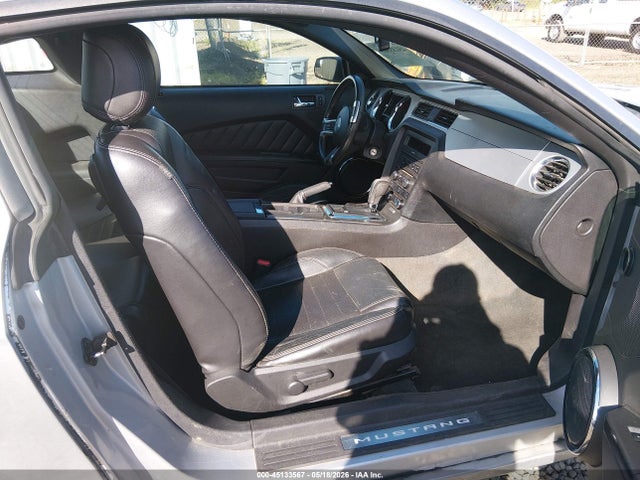 Продаж на аукціоні авто 2014 Ford Mustang V6 Premium, vin: 1ZVBP8AM9E5310661, номер лоту: 45133567