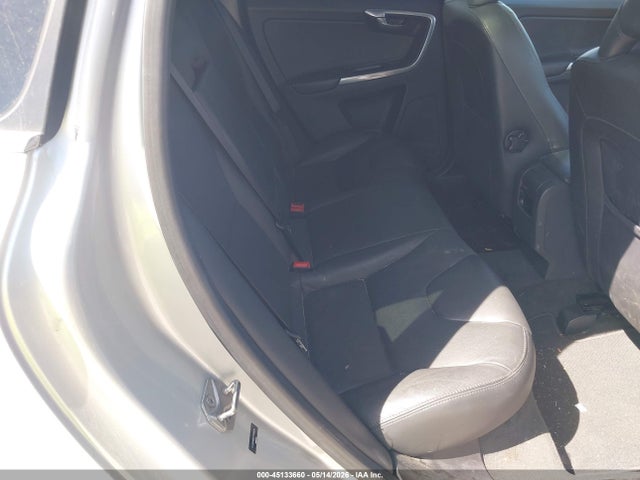 YV426MDBXF2589630 Volvo Xc60 T5 Premier