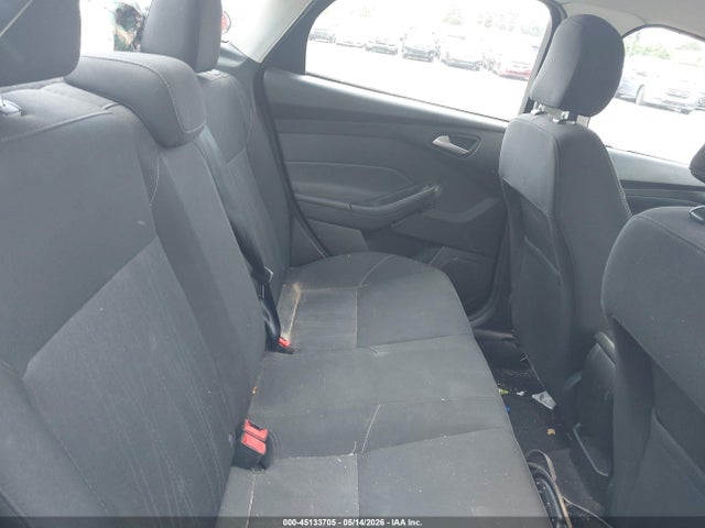 Ford FOCUS SE 2017 1FADP3F25HL269232 Image 8