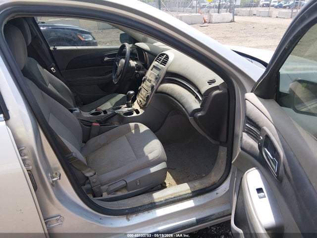 45133753 :رقم المزاد ، 1G11B5SL9EF293977 vin ، 2014 Chevrolet Malibu 1ls مزاد بيع