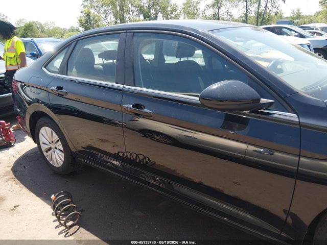 Продаж на аукціоні авто 2019 Volkswagen Jetta 1.4t R-line/1.4t S/1.4t Se, vin: 3VWC57BU7KM256804, номер лоту: 45133780