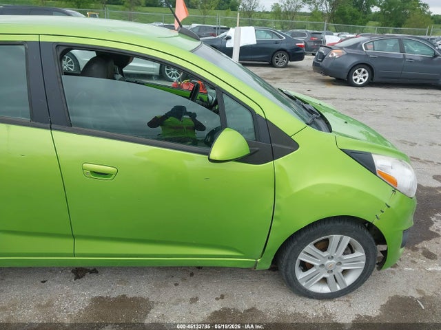 2015 Chevrolet Spark 1lt Cvt მანქანა იყიდება აუქციონზე, vin: KL8CD6S92FC786643, აუქციონის ნომერი: 45133785