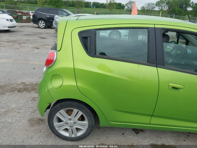 2015 Chevrolet Spark 1lt Cvt მანქანა იყიდება აუქციონზე, vin: KL8CD6S92FC786643, აუქციონის ნომერი: 45133785