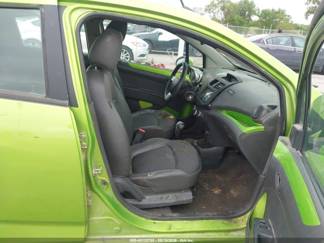 2015 Chevrolet Spark 1lt Cvt მანქანა იყიდება აუქციონზე, vin: KL8CD6S92FC786643, აუქციონის ნომერი: 45133785