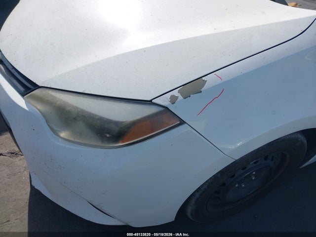 Продажа на аукционе авто 2015 Toyota Corolla Le, vin: 5YFBURHE1FP318094, номер лота: 45133820