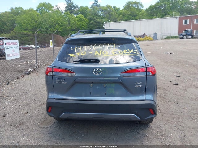 Продаж на аукціоні авто 2022 Toyota Corolla Cross Xle, vin: 7MUDAABG4NV033186, номер лоту: 45133853