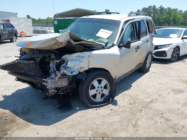 45133865 :رقم المزاد ، 1FMCU0DG9AKB78208 vin ، 2010 Ford Escape Xlt مزاد بيع
