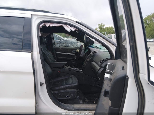 45133959 :رقم المزاد ، 1FM5K8D85HGC80673 vin ، 2017 Ford Explorer Xlt مزاد بيع