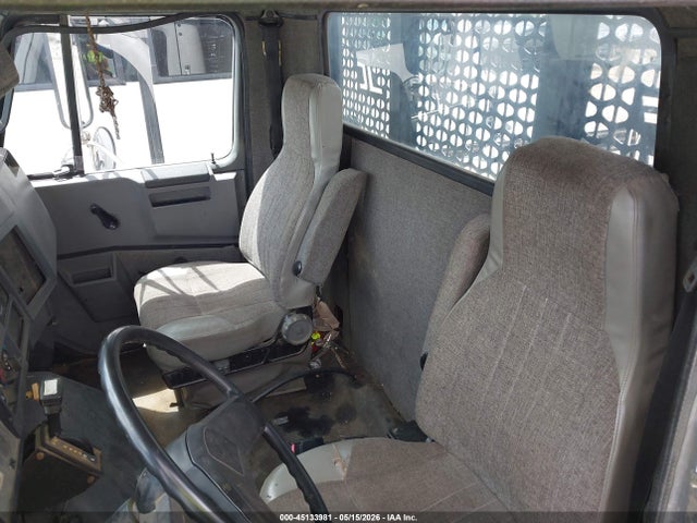 45133981 :رقم المزاد ، 1HTSDNSM0NH432609 vin ، 1992 International 4000 4900 مزاد بيع
