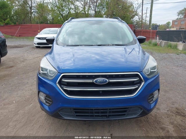 45134131 :رقم المزاد ، 1FMCU9G92HUA92593 vin ، 2017 Ford Escape Se مزاد بيع