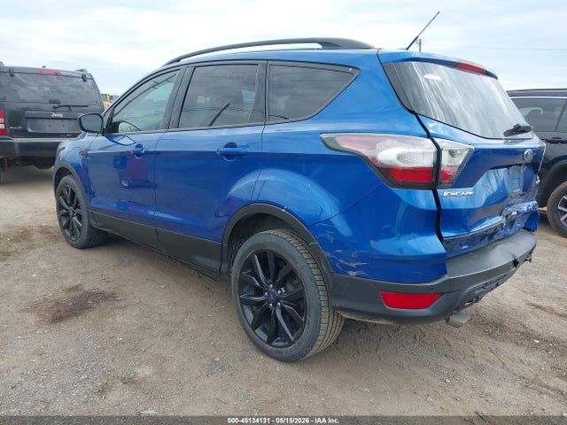 45134131 :رقم المزاد ، 1FMCU9G92HUA92593 vin ، 2017 Ford Escape Se مزاد بيع