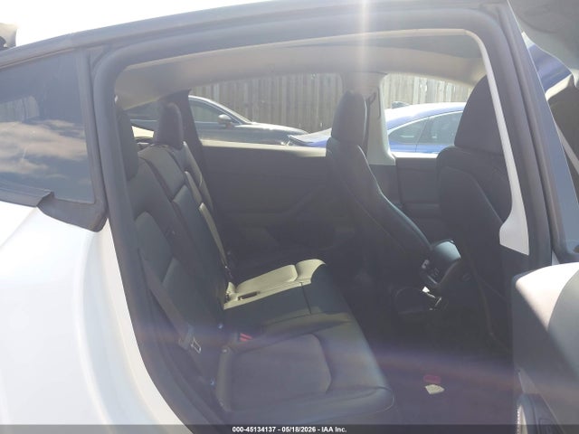 45134137 :رقم المزاد ، 7SAYGDEDXRF205893 vin ، 2024 Tesla Model Y Long Range Single Motor Rear-wheel Drive/rwd مزاد بيع