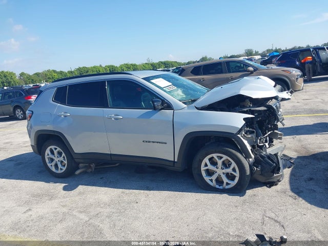 45134154 :رقم المزاد ، 3C4NJDBN2RT110874 vin ، 2024 Jeep Compass Latitude 4x4 مزاد بيع