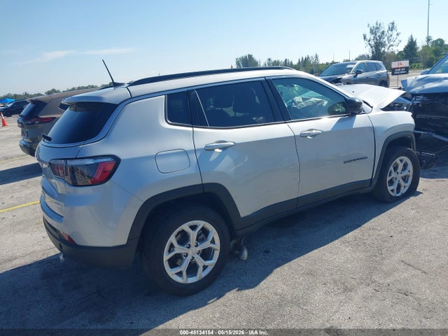 45134154 :رقم المزاد ، 3C4NJDBN2RT110874 vin ، 2024 Jeep Compass Latitude 4x4 مزاد بيع