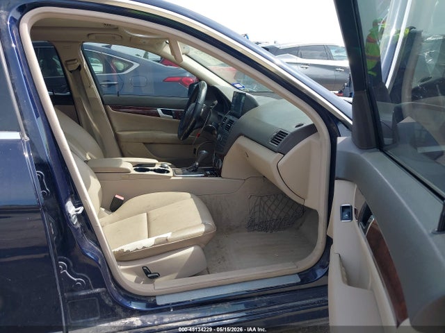 45134229 :رقم المزاد ، WDDGF8BB1BR162976 vin ، 2011 Mercedes-benz C 300 Sport 4matic مزاد بيع