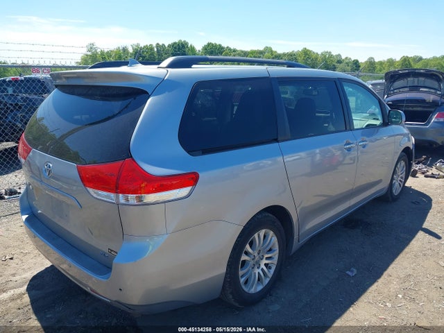2011 Toyota Sienna Xle V6 მანქანა იყიდება აუქციონზე, vin: 5TDYK3DC6BS114670, აუქციონის ნომერი: 45134258