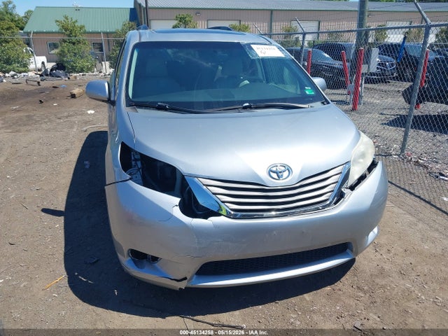2011 Toyota Sienna Xle V6 მანქანა იყიდება აუქციონზე, vin: 5TDYK3DC6BS114670, აუქციონის ნომერი: 45134258