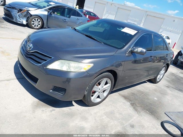 45134318 :رقم المزاد ، 4T4BF3EK3BR171826 vin ، 2011 Toyota Camry Le مزاد بيع