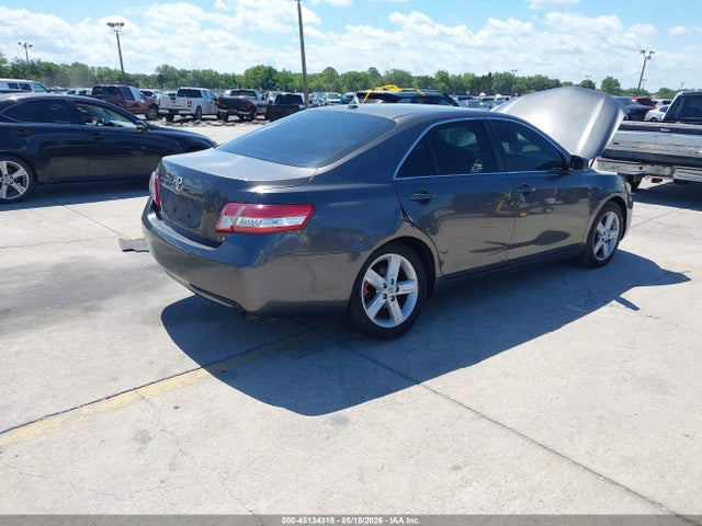 45134318 :رقم المزاد ، 4T4BF3EK3BR171826 vin ، 2011 Toyota Camry Le مزاد بيع