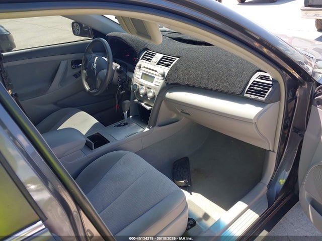 45134318 :رقم المزاد ، 4T4BF3EK3BR171826 vin ، 2011 Toyota Camry Le مزاد بيع