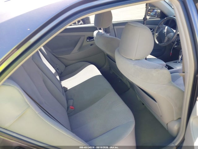 45134318 :رقم المزاد ، 4T4BF3EK3BR171826 vin ، 2011 Toyota Camry Le مزاد بيع