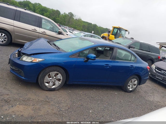 Продажа на аукционе авто 2013 Honda Civic Lx, vin: 2HGFB2F51DH552015, номер лота: 45134374