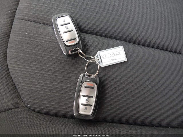 Auction sale of the 2020 Chrysler Voyager Lx, vin: 2C4RC1CG8LR195613, lot number: 45134376