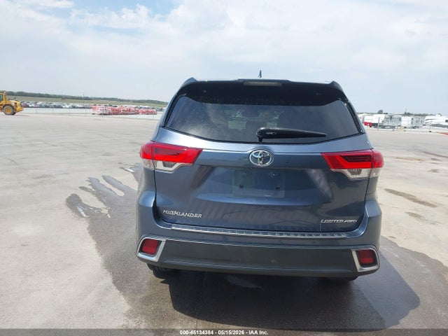 45134384 :رقم المزاد ، 5TDDZRFH0JS880320 vin ، 2018 Toyota Highlander Limited مزاد بيع