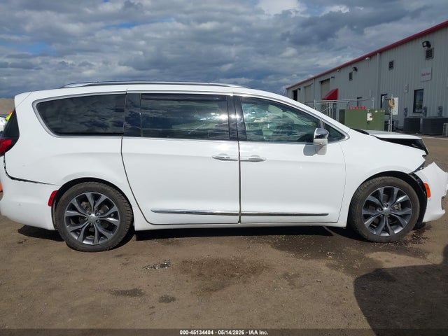 Продажа на аукционе авто 2017 Chrysler Pacifica Limited, vin: 2C4RC1GG1HR804154, номер лота: 45134404