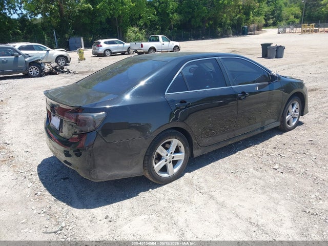 45134504 :رقم المزاد ، 4T1BF1FK6DU705742 vin ، 2013 Toyota Camry Se مزاد بيع