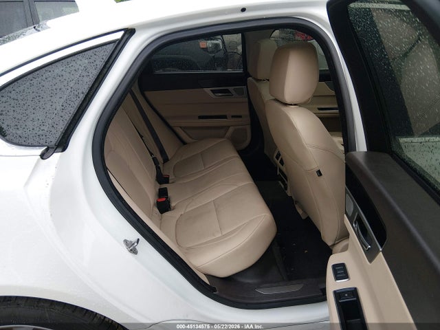 Продаж на аукціоні авто 2017 Jaguar Xf 20d Premium, vin: SAJBJ4BN5HCY32130, номер лоту: 45134575