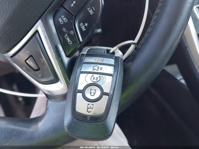 Продажа на аукционе авто 2019 Ford Fusion Hybrid Sel, vin: 3FA6P0MUXKR146997, номер лота: 45134578