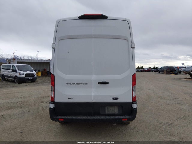 1FTBR2X88NKA64062 Ford Transit-250