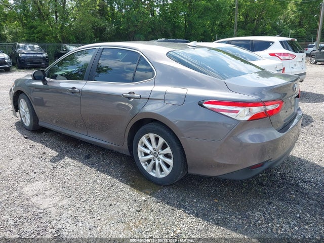 2019 Toyota Camry Le მანქანა იყიდება აუქციონზე, vin: 4T1B11HK5KU685573, აუქციონის ნომერი: 45134613