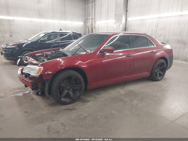 45134642 :رقم المزاد ، 2C3CCAAG5DH657453 vin ، 2013 Chrysler 300 Motown مزاد بيع