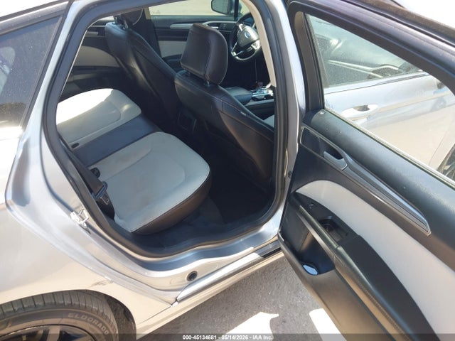 45134681 :رقم المزاد ، 3FA6P0HD3LR245463 vin ، 2020 Ford Fusion Se مزاد بيع